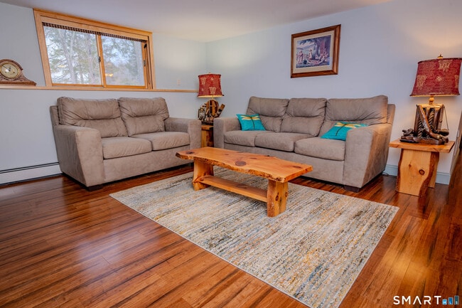 Building Photo - 215 Old Newtown Rd