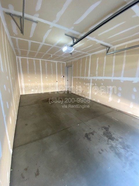 Building Photo - 690 N 1775 W