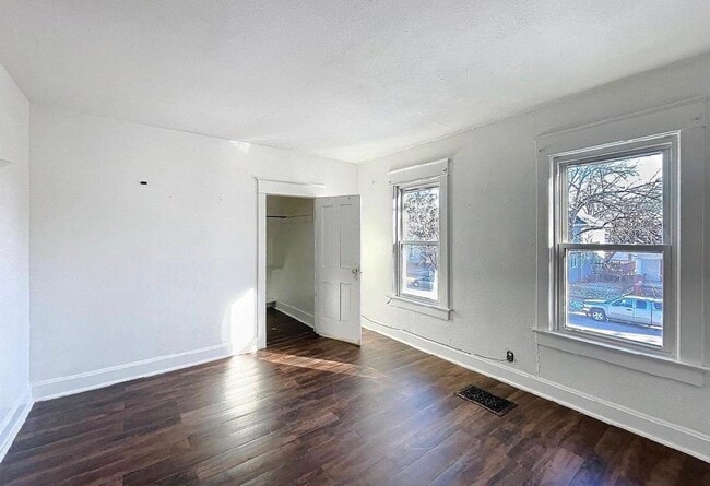 Building Photo - 1915 15th St