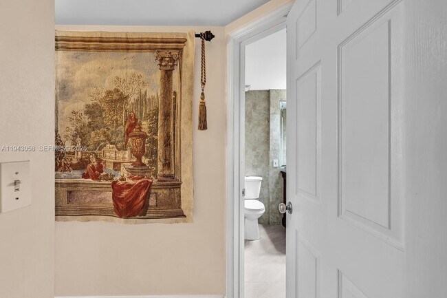 Building Photo - 17100 N Bay Rd