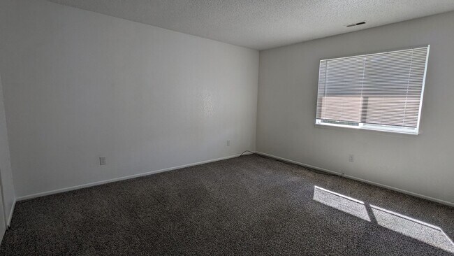 Building Photo - 3450 Cochran Dr