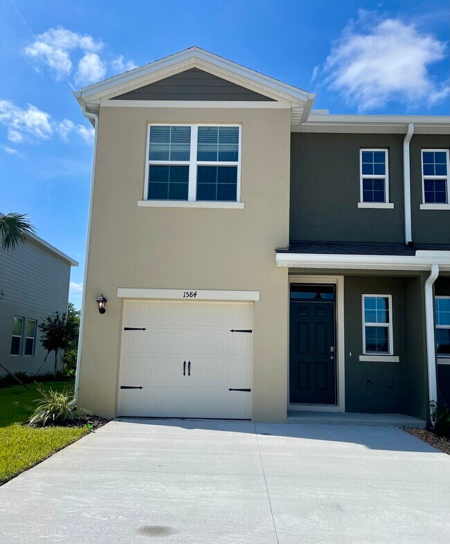 Building Photo - 1584 Swan Swim Dr