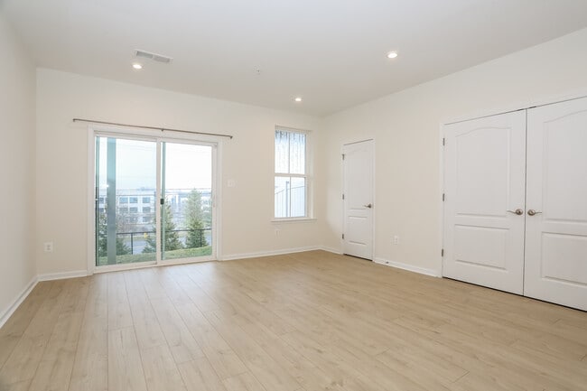 Building Photo - 7121 Millstone Rd