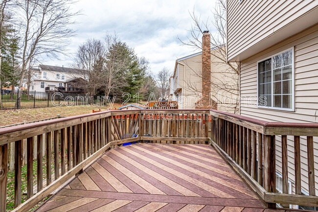Building Photo - 5328 Larochelle Ct