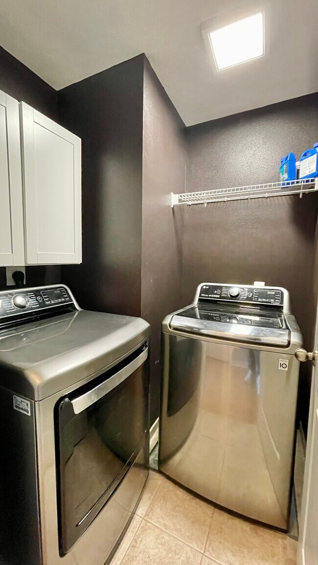 Building Photo - Series 352 Of Urban Nest Properties, LLC