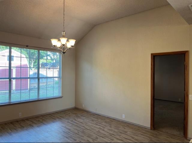 Building Photo - 4611 Shorewood Dr