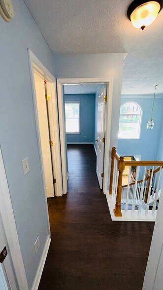 Building Photo - 1818 Pinehurst View Ct SW