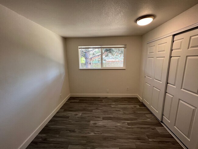 Building Photo - 3648 SE 108th Ave
