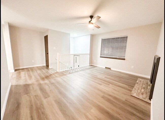 Building Photo - 2008 Juniper Dr