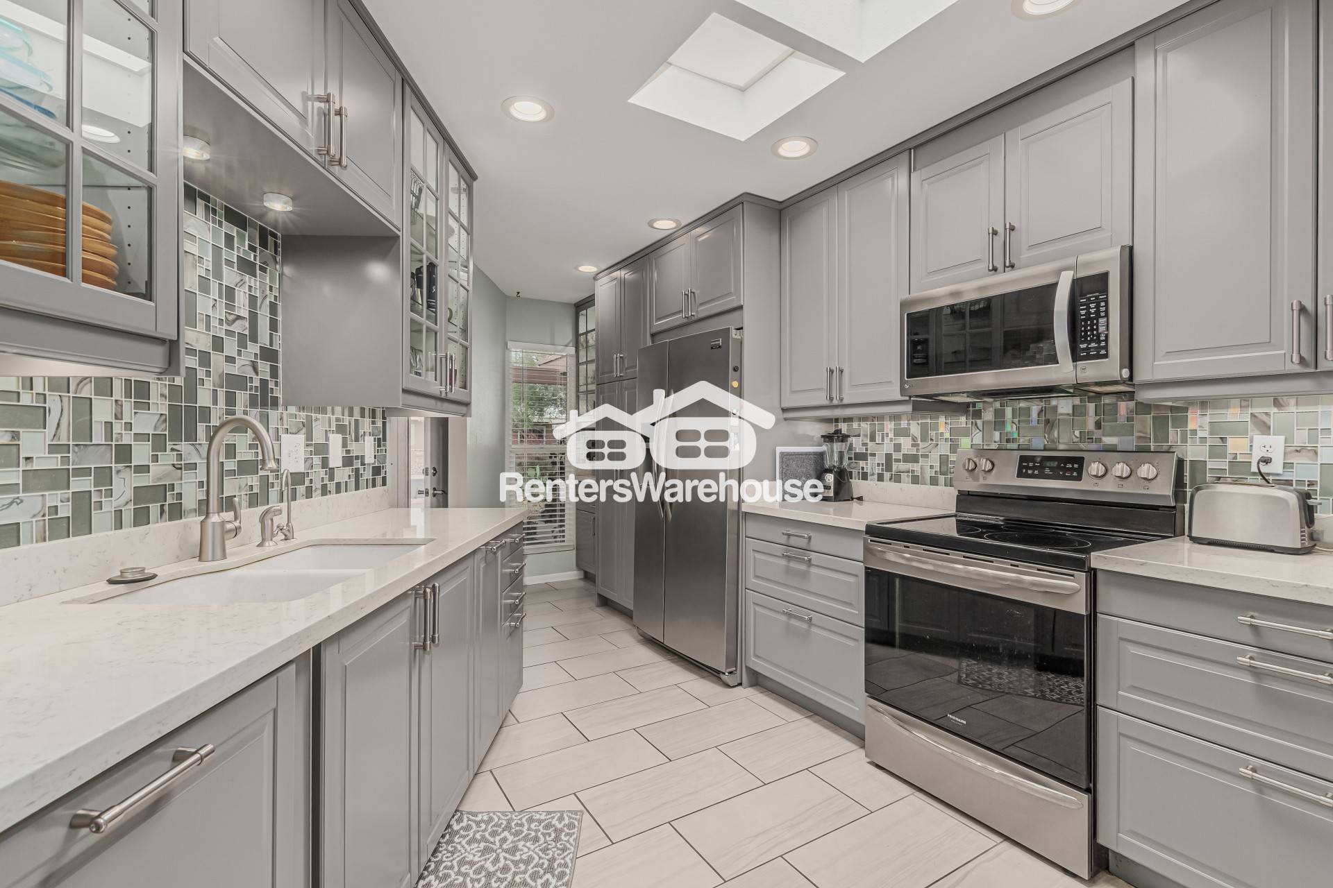 Building Photo - 10871 W Buccaneer Dr