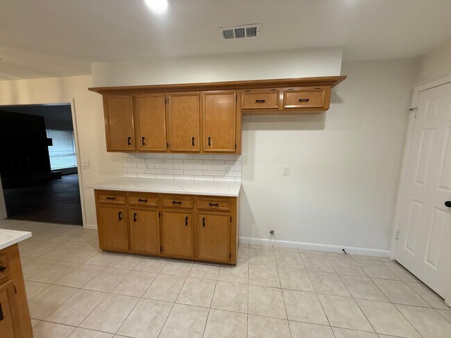 Building Photo - 3910 Vintage Valley Dr