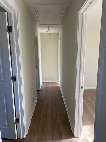 Building Photo - 707 Tuckahoe Rd