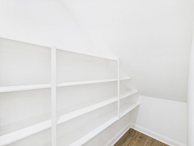 Building Photo - 4619 Stassen St