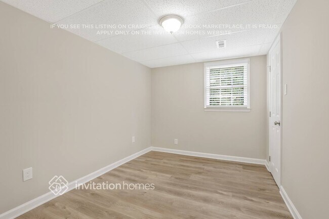 Building Photo - 5668 Beechwood Dr SW