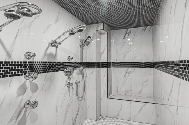 Building Photo - 3111 Bel Air Dr
