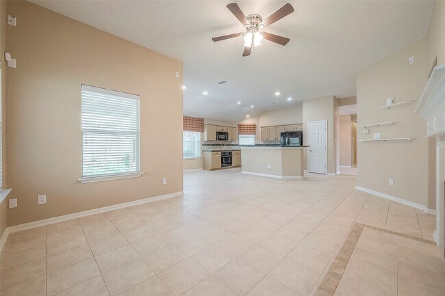 Building Photo - 134 E Foxbriar Forest Cir