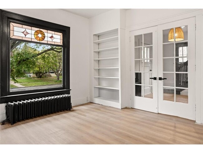 Building Photo - 361 8th Ave S