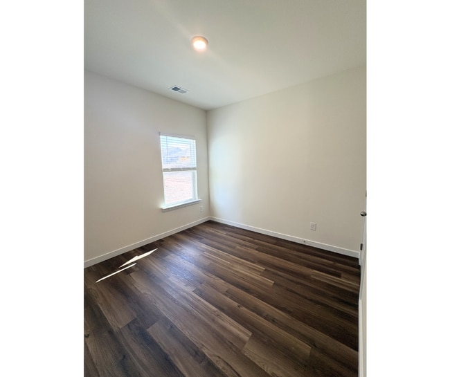 Building Photo - 8500 Mulberry Wy