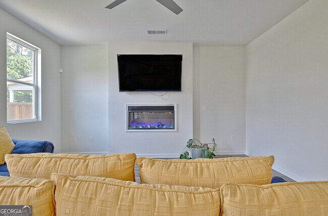 Building Photo - 8077 Rudder Cir