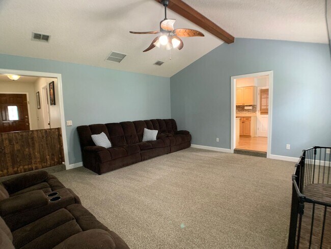 Building Photo - 3149 Lakeside Villa Rd