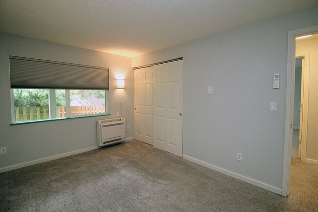 Building Photo - 3896 Botticelli St