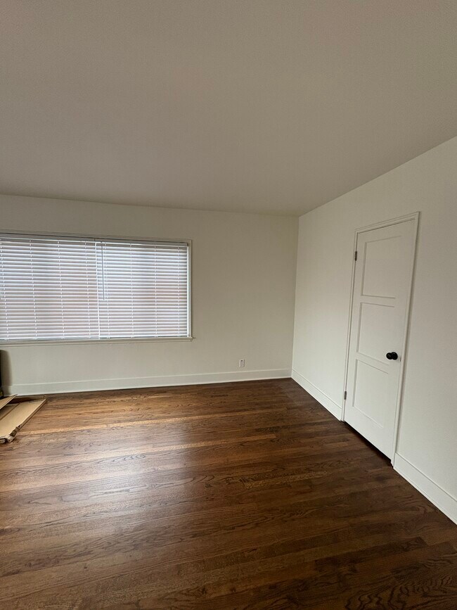 Building Photo - 838 NW 54th St