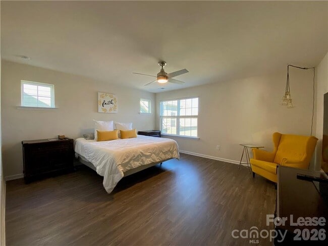 Building Photo - 6434 Raffia Rd