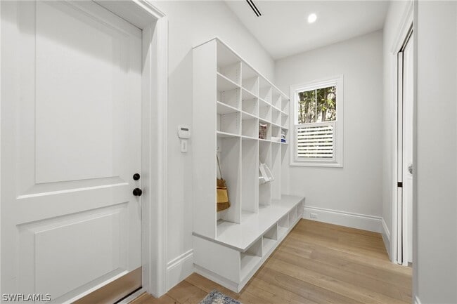 Building Photo - 215 3rd Ave N