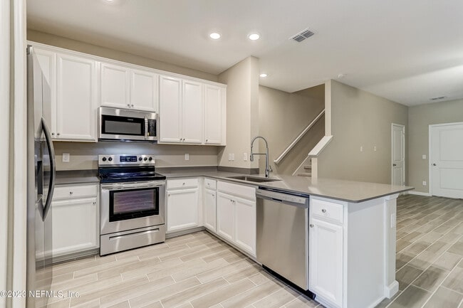 Building Photo - 2607 Sandy Dune Dr