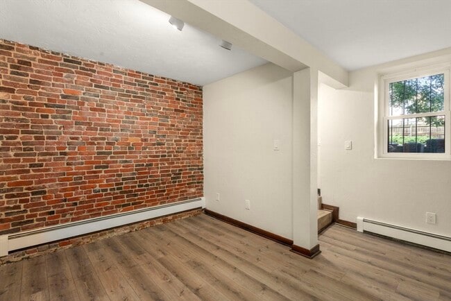 Building Photo - 166 F St