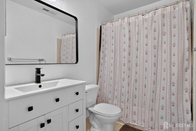 Building Photo - 5208 Ravens Crest Dr