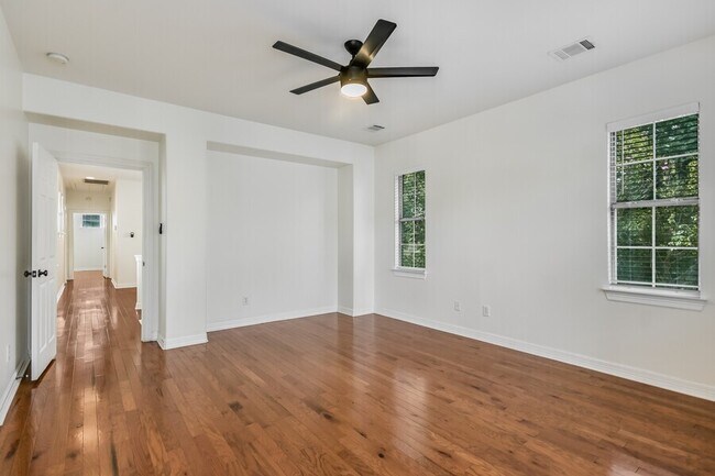 Building Photo - 4007 Gaines Ct