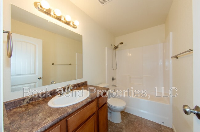 Building Photo - 3766 Saddle Ridge Trail
