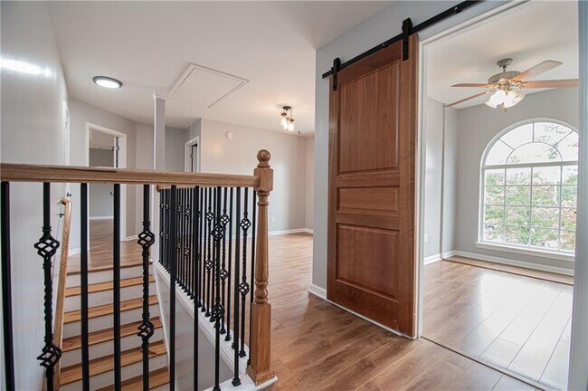 Building Photo - 1790 Tuftstown Ct