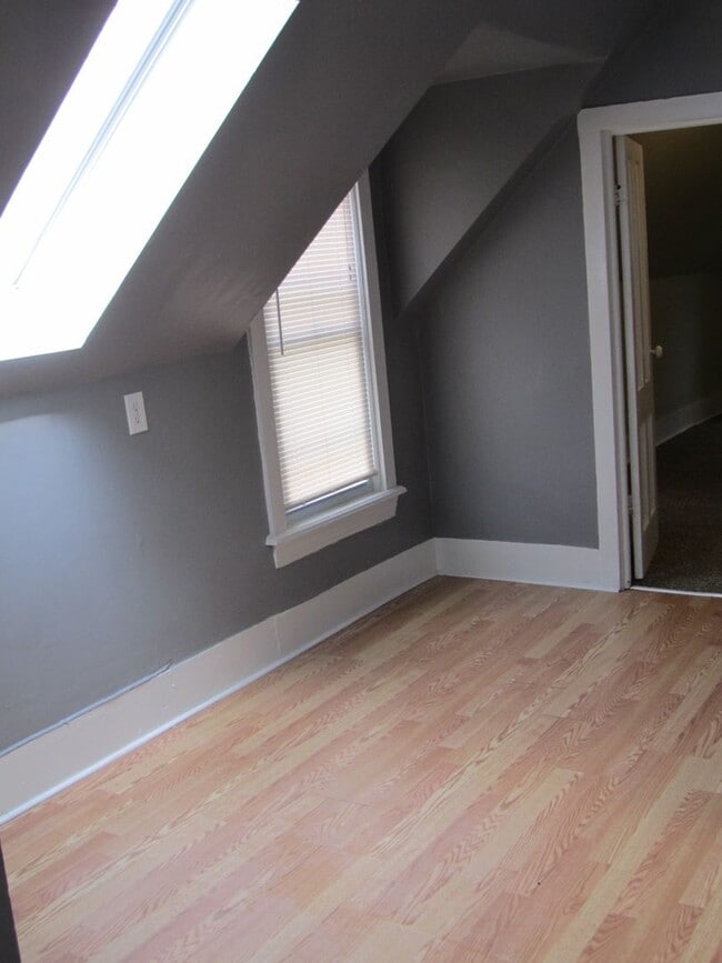 Building Photo - 300 Meigs St