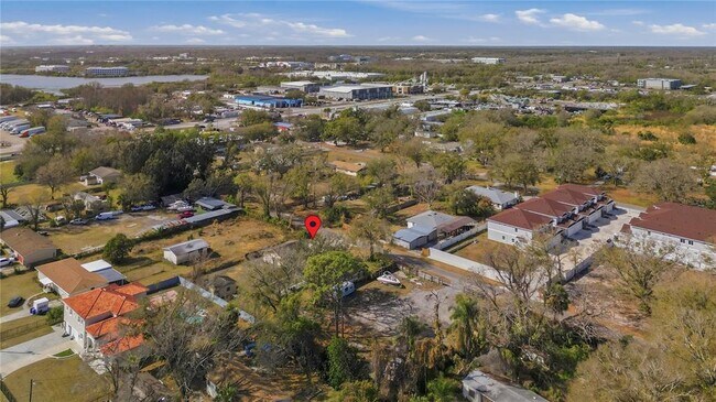 Building Photo - 10301 Trail Ridge Ln