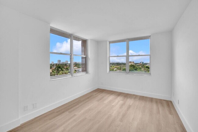 Building Photo - 777 S Federal Hwy