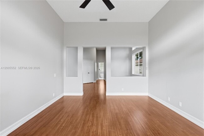 Building Photo - 849 Crestview Cir