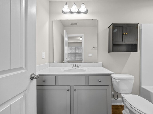 Building Photo - Charming two bedroom two and a half bathroom ready for you to call home!