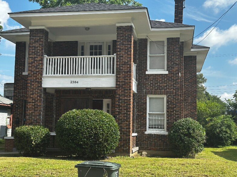 Primary Photo - 2384 Forest Ave