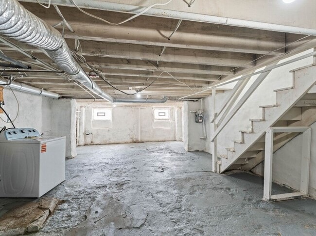 Building Photo - 1943 Stenton Ave