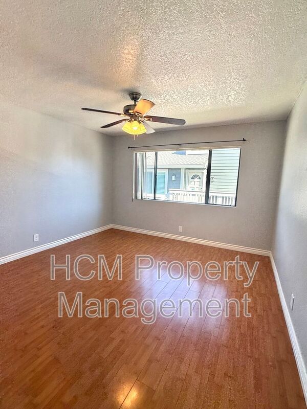 Building Photo - 329 Huntington