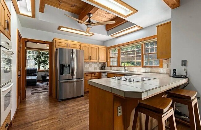 Building Photo - 17961 Lazy Dog Rd