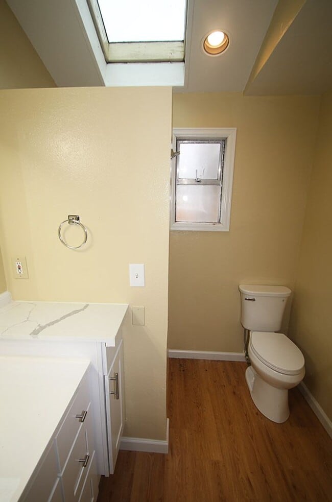 Building Photo - PRIVATE 3 BED SEATTLE HOME FOR RENT W EASY COMMUTE & BIG LOT