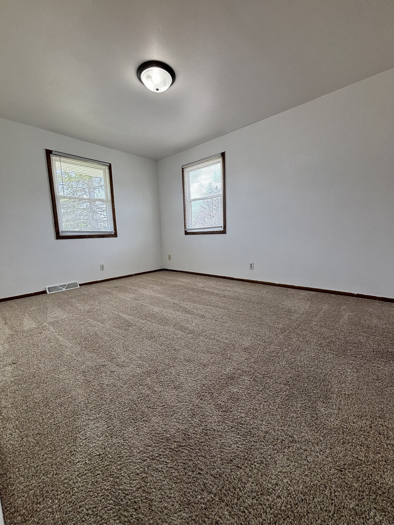 Building Photo - N169W20170 Georgetown Dr
