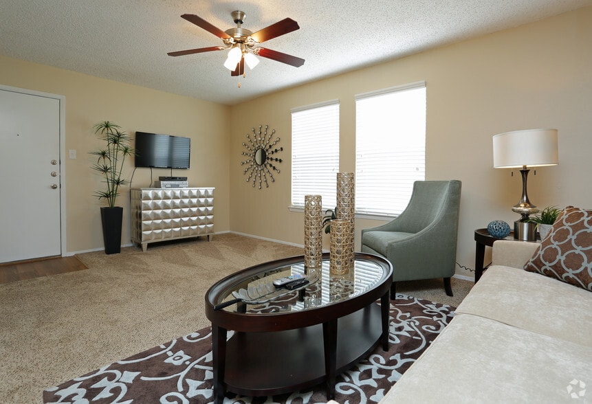 Interior Photo - Arbors Of Cleburne