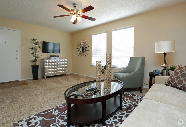 Interior Photo - Arbors Of Cleburne