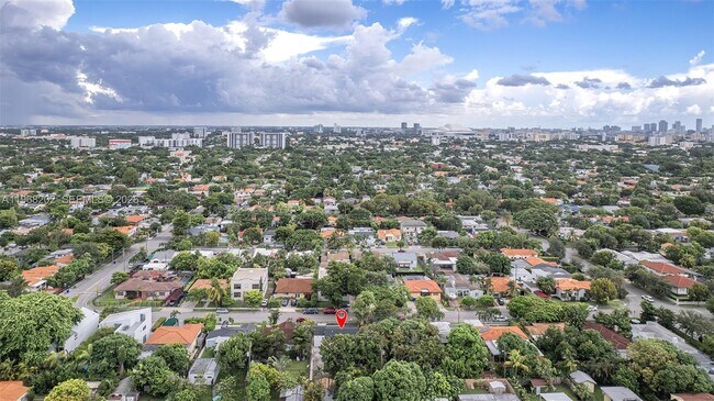 Building Photo - 1854 SW 17th St