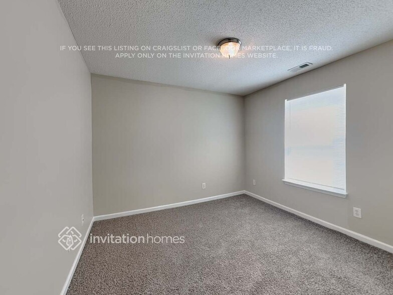 Building Photo - 301 Cline Falls Dr