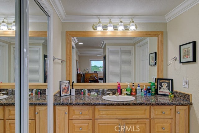 Building Photo - 2266 Via Puerta